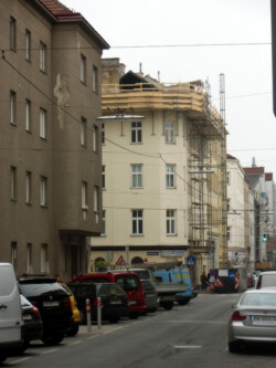 Haberlgasse 72 (Oktober 2015) dachboden_haberlgasse_1
