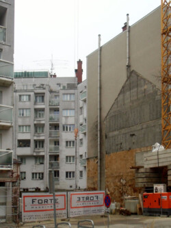 Johann-Nepomuk-Berger-Platz 8 - Neubau schließt Baulücke (Abriss ist mir entgangen) johann_nepomuk_berger-platz_8